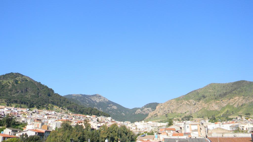 Villacidro B&B Antoclo Di Concas Angela Margherita المظهر الخارجي الصورة