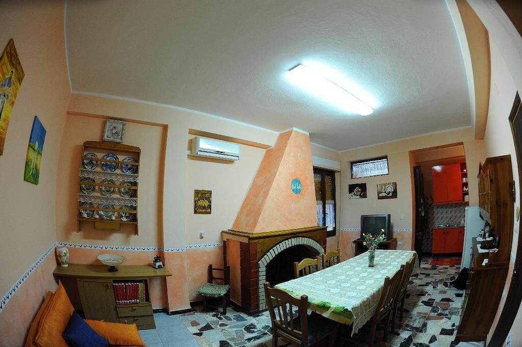 Villacidro B&B Antoclo Di Concas Angela Margherita المظهر الخارجي الصورة